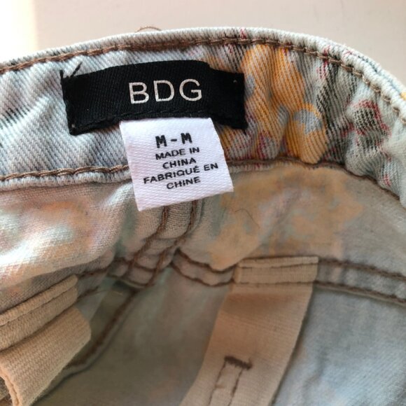 Pastel Floral Denim Mini Skirt Size M - Picture 10 of 11